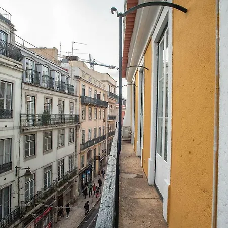 Chiado Nobre 2 Bedroom Apartment Lisbon